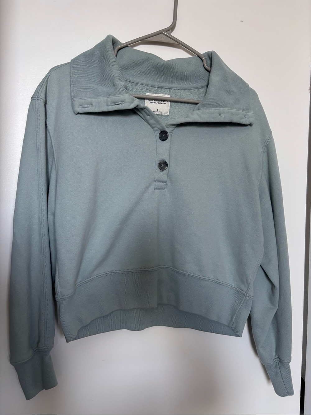 Abercrombie & Fitch Light Blue Drama Wedge Henley Sweater